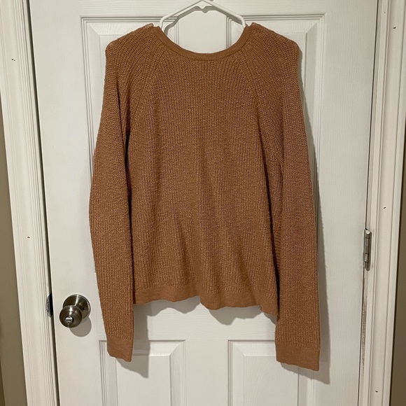 Trying to get rid of some clothes that don’t fit me anymore. All in great shape. - Picture 7 of 8